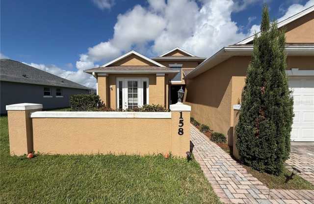158 MAGIC LANDINGS Boulevard Gallery 2