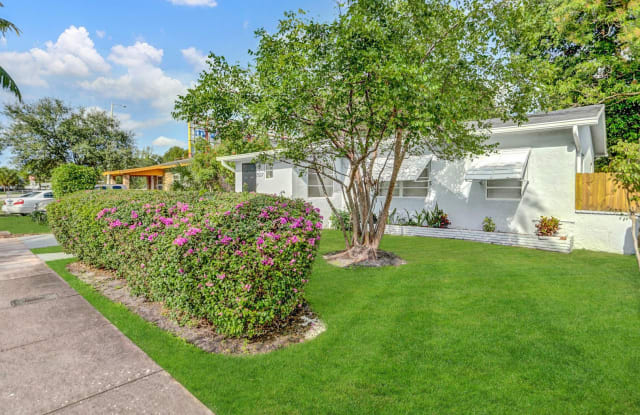 2537 NW 9th Court - 2537 Northwest 9th Court, Franklin Park, FL 33311