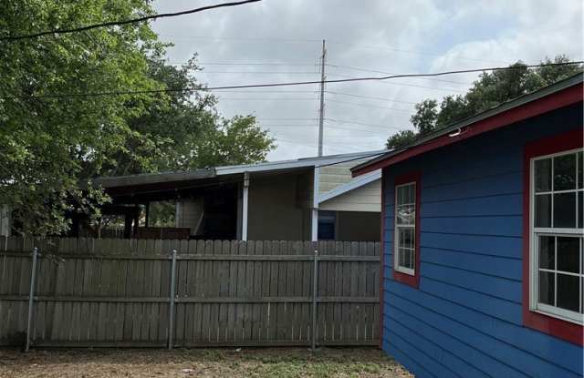 4418 Vestal Street Gallery 3
