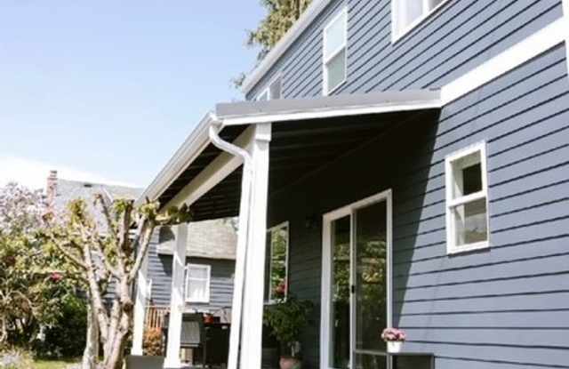 Ballard ADU, 2bd/1ba, Private, **$1,000 Rent Credit** Gallery 4