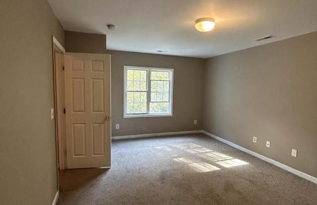 5418 Gunnette Drive Gallery 4