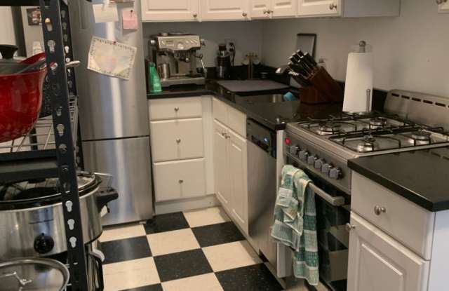 Nicely renovated 1 bed unit in a prime location in Allston! photos photos