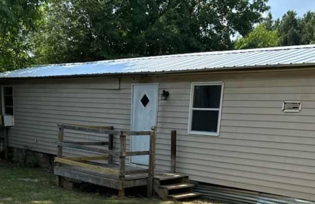 $800 a month, $1000 deposit. Call 803-537-0185. NO PETS. - 115 Holly Vista Lane, Saxon, SC 29301