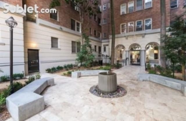 2424 Park Wilshire - 2424 Park Drive, Los Angeles, CA 90026