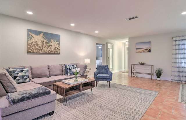 4107 COCONUT Terrace Gallery 3