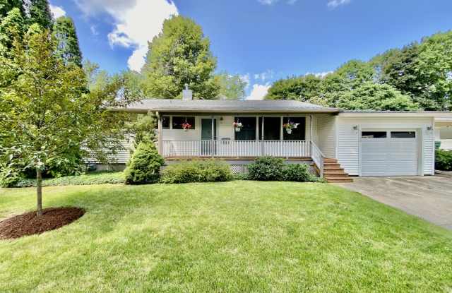 325 Kishwaukee Drive - 325 Kishwaukee Drive, Sycamore, IL 60178 325 Kishwaukee Drive - 325 Kishwaukee Drive, Sycamore, IL 60178