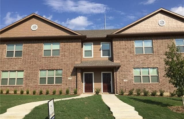 1333 Lake Crest Lane - 1333 Lake Crest Ln, Lewisville, TX 75057