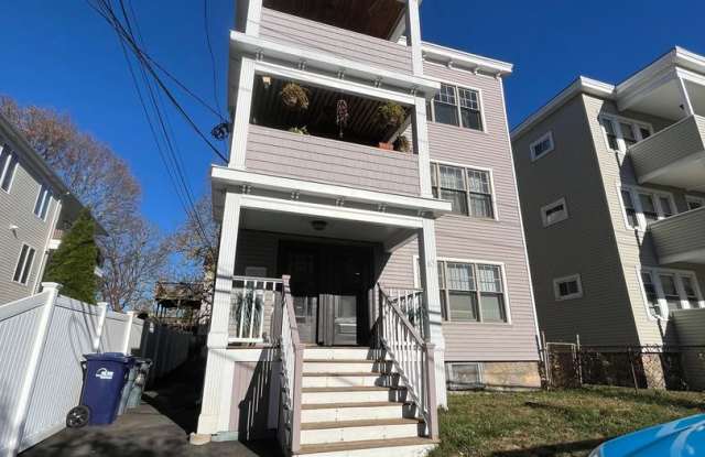Charming 2BR Duplex in Dorchester location location location. photos photos
