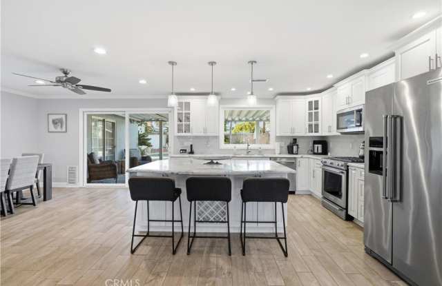 19833 Blythe photos photos