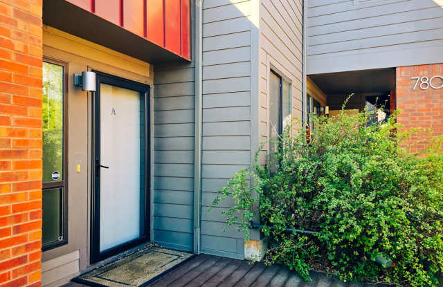 Bright 1-bedroom loft in the heart of Boulder- Available Now photos photos