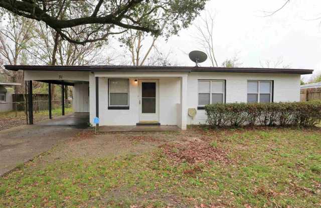 31 Randolph Dr - 31 Randolph Drive, West Pensacola, FL 32506