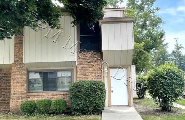 MOVE-IN READY SOUTHFIELD CONDO photos photos