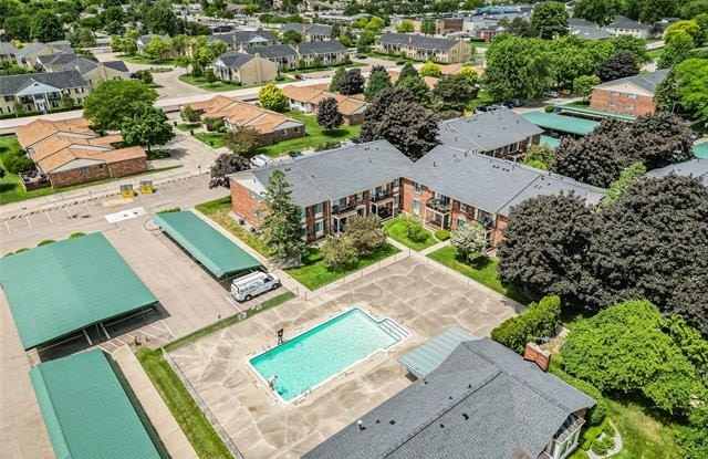 34763 MAPLE LANE Drive Gallery 4
