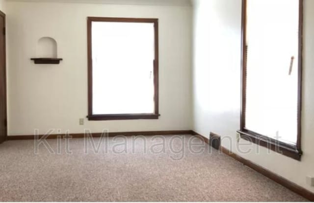 4290 Monroe st photos photos