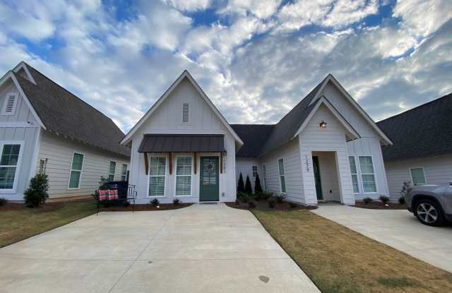 Fox Run Village Duette with Amenities Gallery 3
