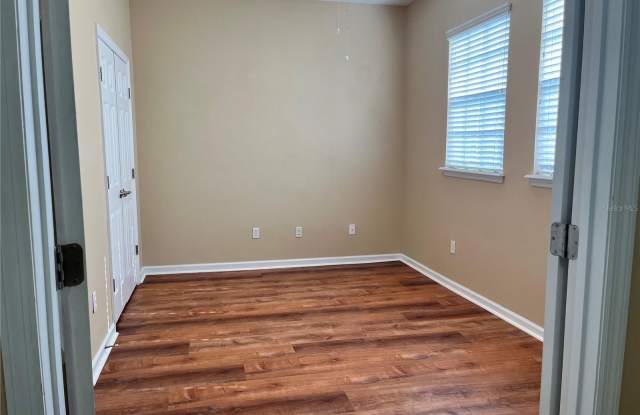 512 JASMINE Way Gallery 4