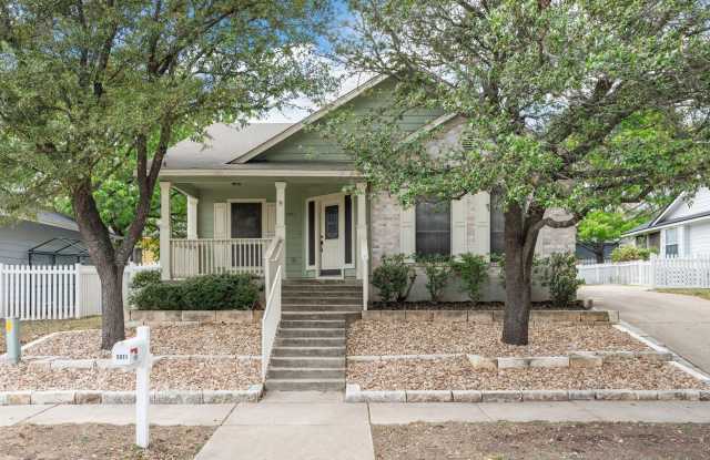 Single-Story 3 bedroom with massive garage space - Available now! photos photos