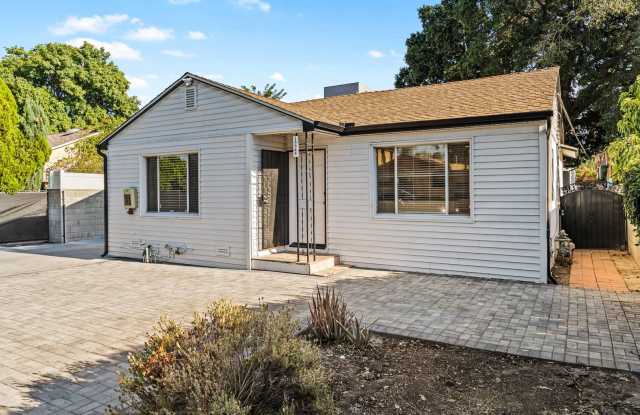 Spacious 3-Bedroom Home with Modern Comforts & Private Patio in Van Nuys Gallery 4