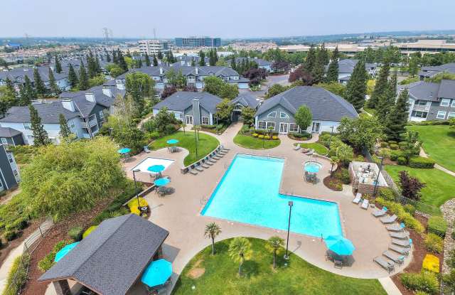 Rosemeade Apartment Homes Gallery 2