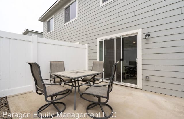 5711 West Albany Place #110 - 5711 W Albany Pl, Kennewick, WA 99336