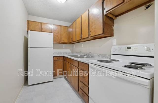 709 West 6th Avenue - 709 West 6th Avenue, Lancaster, OH 43130