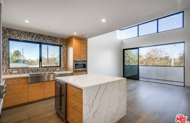 456 S. Venice Blvd - 456 South Venice Boulevard, Los Angeles, CA 90291