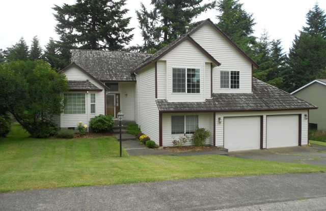 Hidden Springs in West Linn! Pets Friendly! Room To Roam photos photos