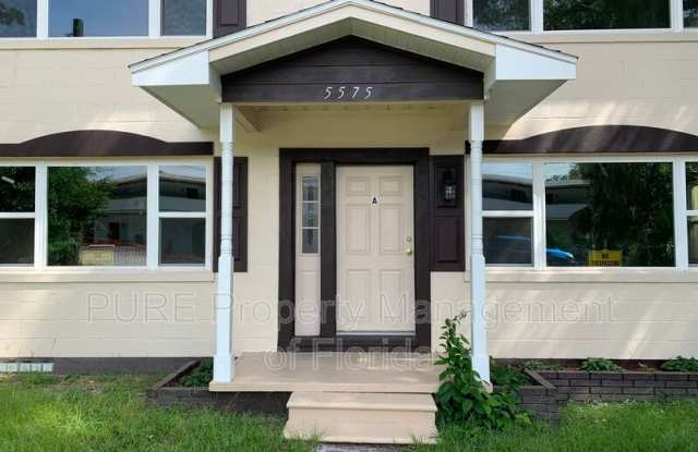 5575 NE 30 St photos photos