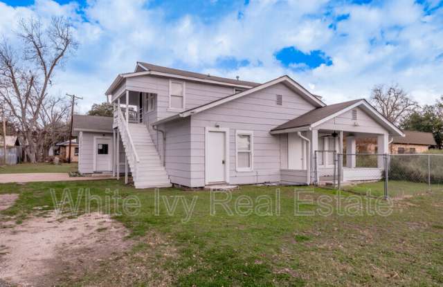 200 W Caroline Street photos photos