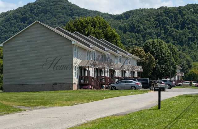 Whispering Pines Townhomes photos photos