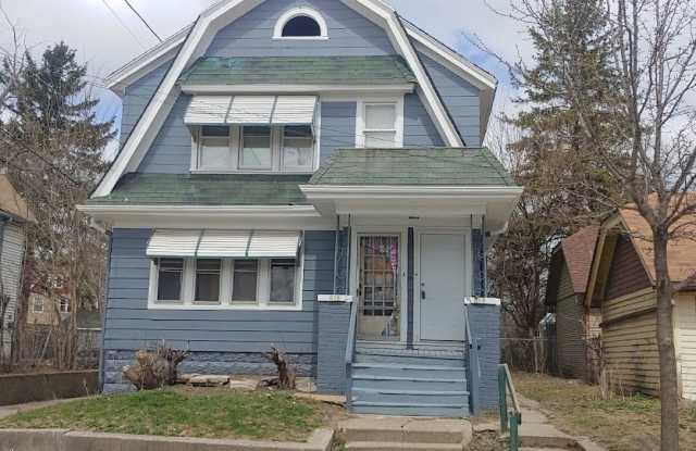 616 West Chambers Street photos photos