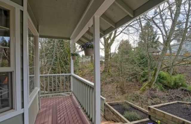 15227 Admiralty Way Gallery 4