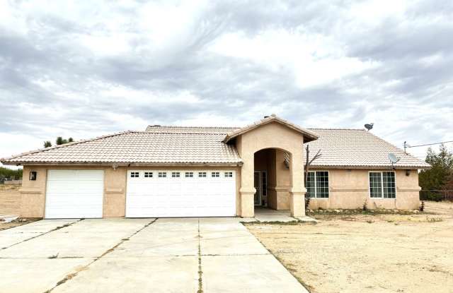 4BD/2BA Located in Hesperia - 16280 Sultana Street, Hesperia, CA 92345