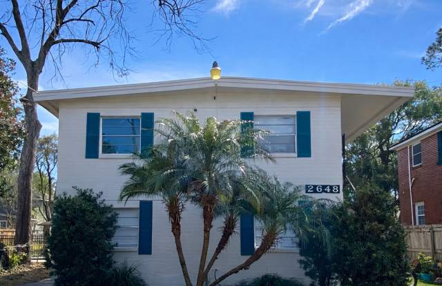 2648 Dellwood Avenue - 2 photos photos