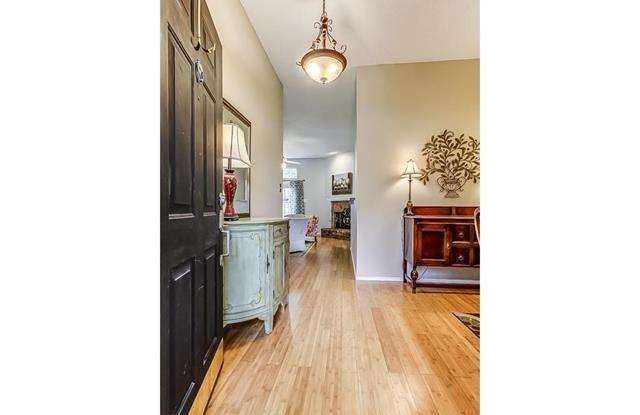5912 Atlanta Drive Gallery 2