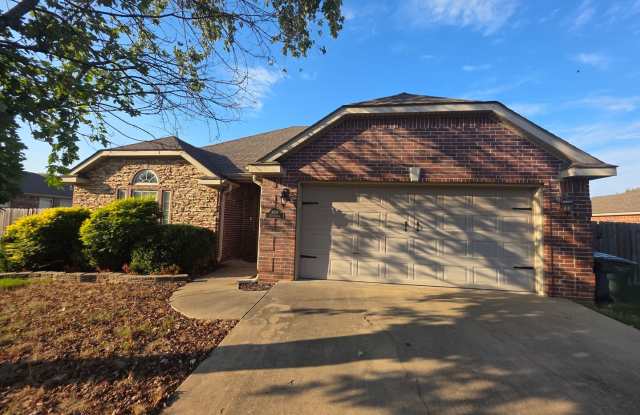 Nice 3 bedroom 2 bath home Gallery 1