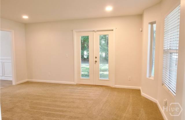 172 Saint Ives Drive Gallery 2