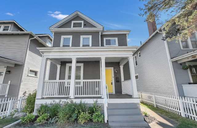 582 Gilbert Street photos photos
