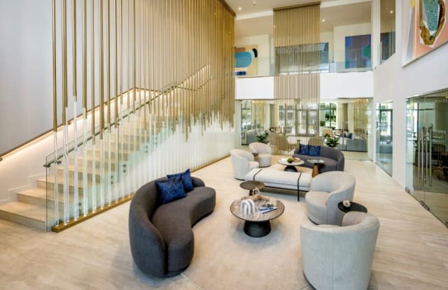 Manor Hialeah Gallery 3