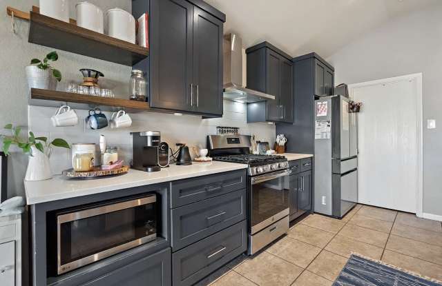 1552 Twin Cove Gallery 4