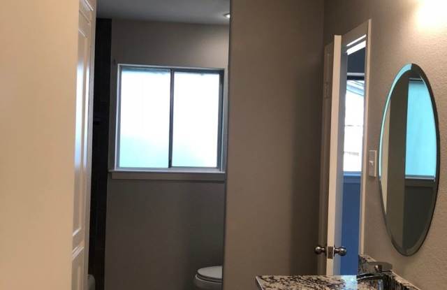 1616 Summer Place Circle Gallery 3