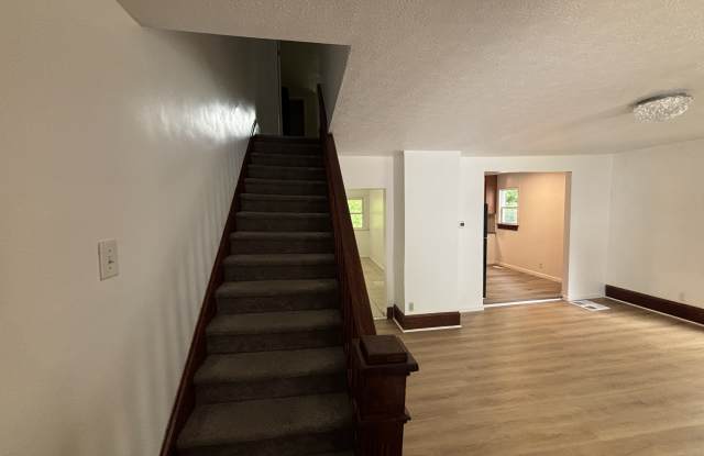 245 Mills St photos photos