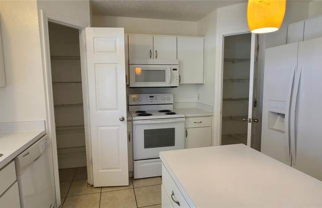 942 SALERNO COURT Gallery 4