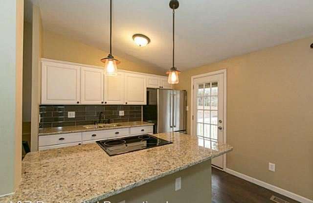 1206 Farmfield Lane Gallery 4