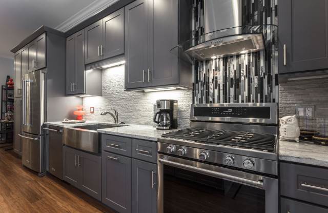 110 S Aberdeen St photos photos