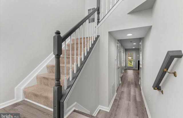 2511 GOLDEN HARVEST Court Gallery 4