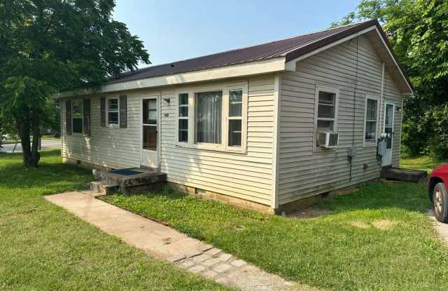 3 Bedroom Home For Rent Near Lowes On Madison Street! photos photos