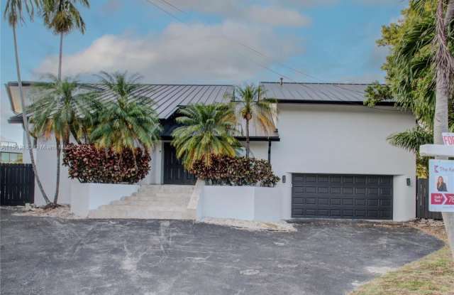 16461 NE 34th Ave - 16461 Northeast 34th Avenue, North Miami Beach, FL 33160