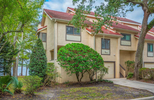 Waterfront Living in Bluewater Bay! Gallery 3