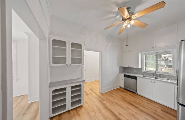 Charming 3-Bedroom Home in Historic Downtown Port Allen Gallery 4